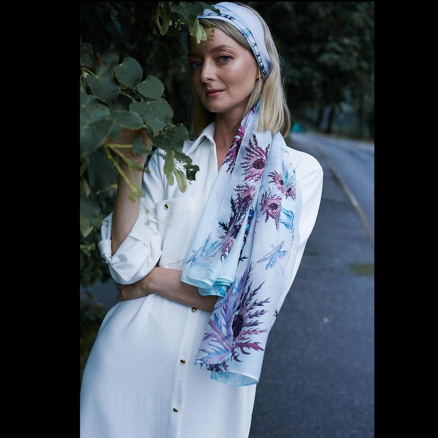 Long Cotton Scarf Sea holly - Image 4