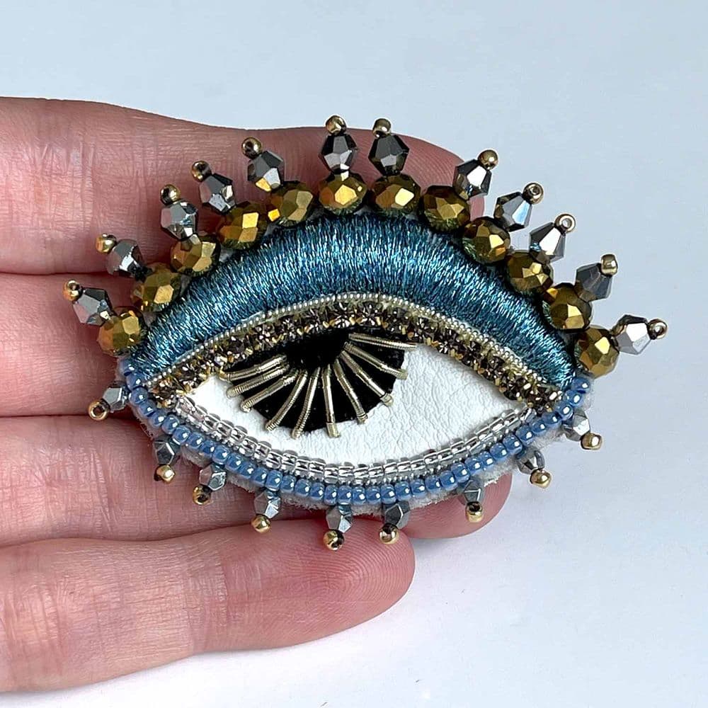 Brooch Avatar - Image 2