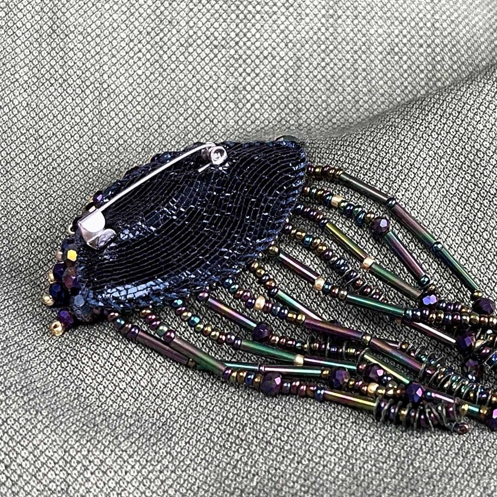 Brooch Midnight Shimmer - Image 3