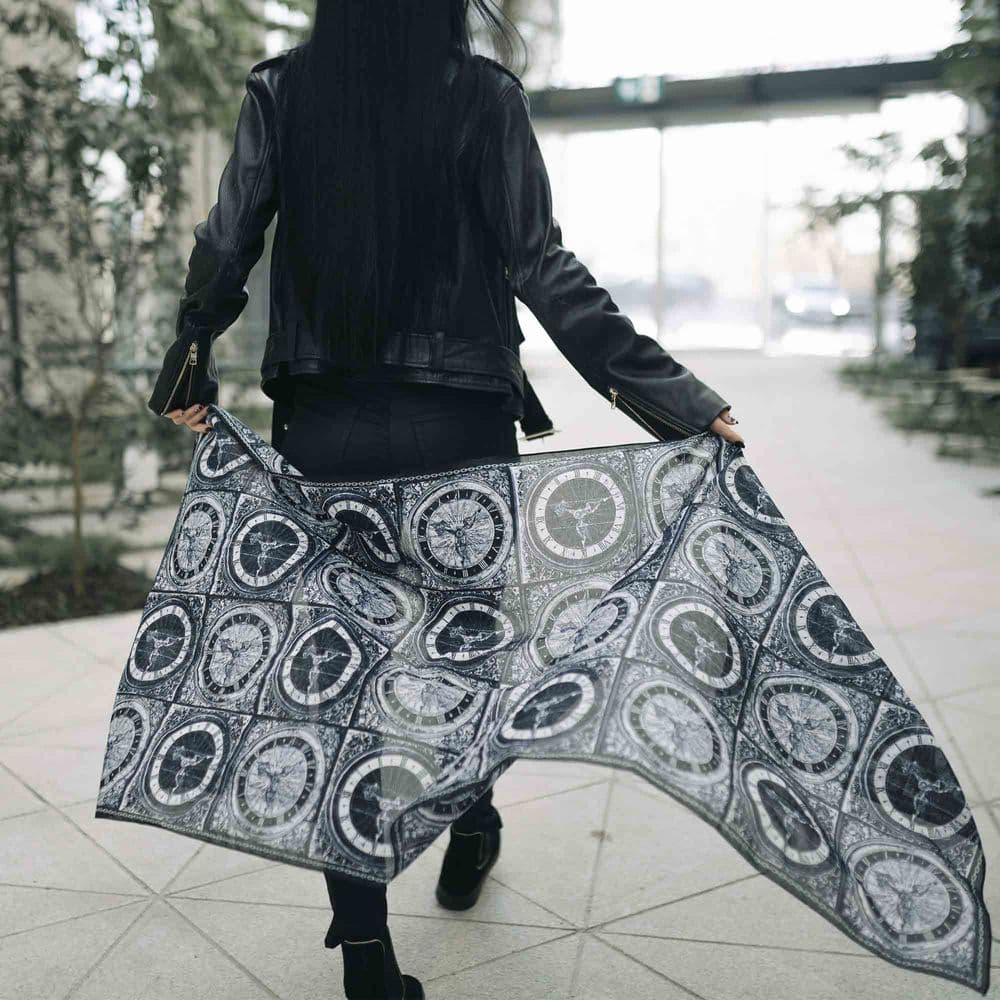 Long Cotton Scarf Clock - Image 4