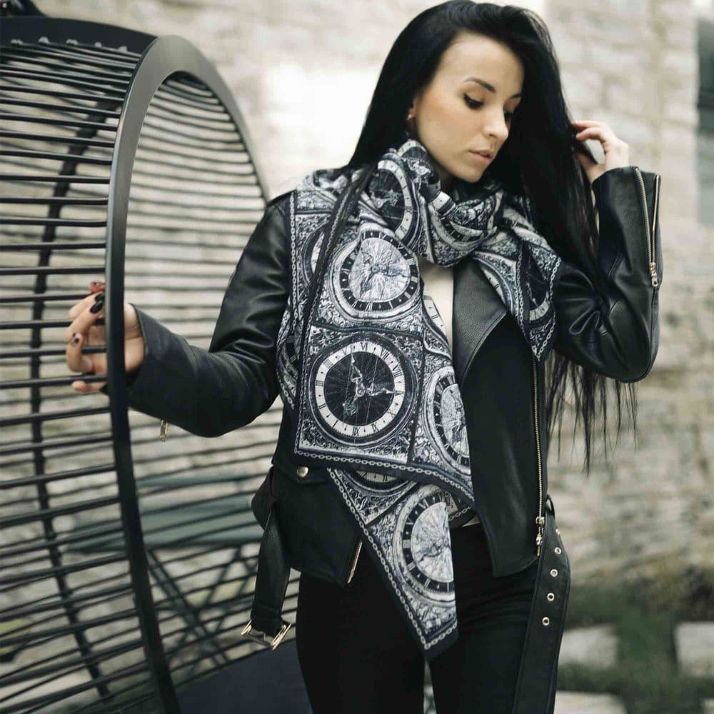 Long Cotton Scarf Clock - Image 3