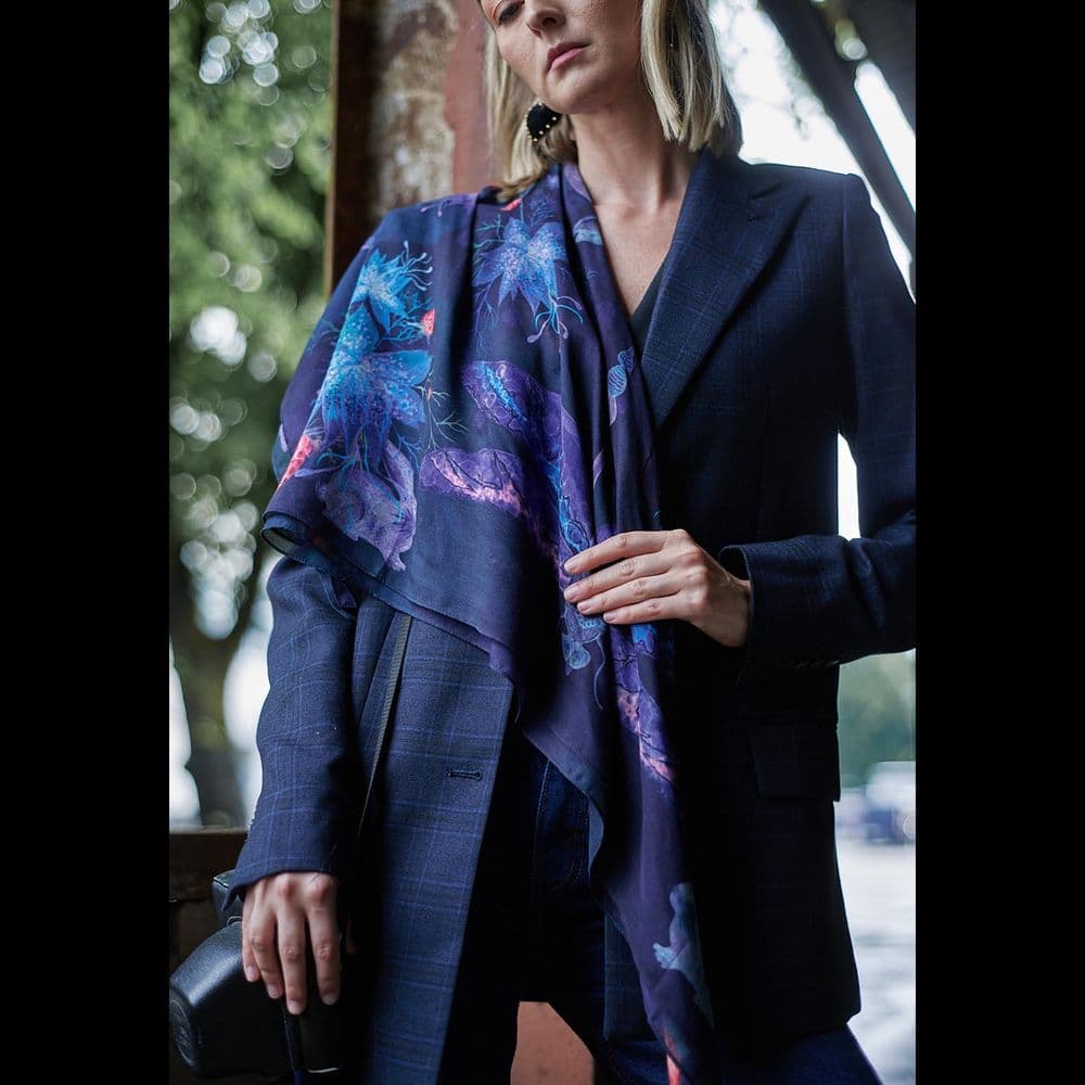 Square Modal Scarf Love in a mist - Image 3