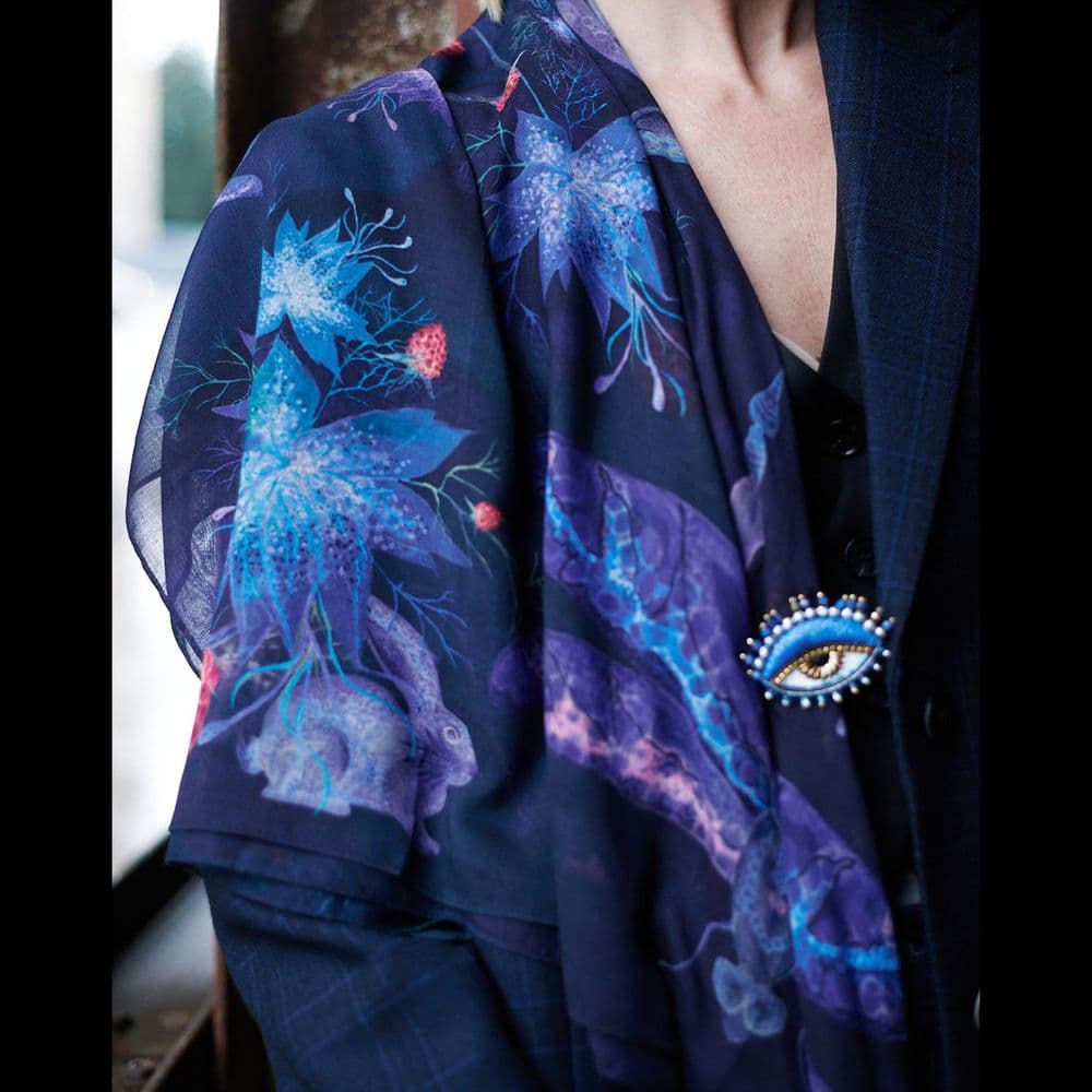 Square Modal Scarf Love in a mist - Image 4
